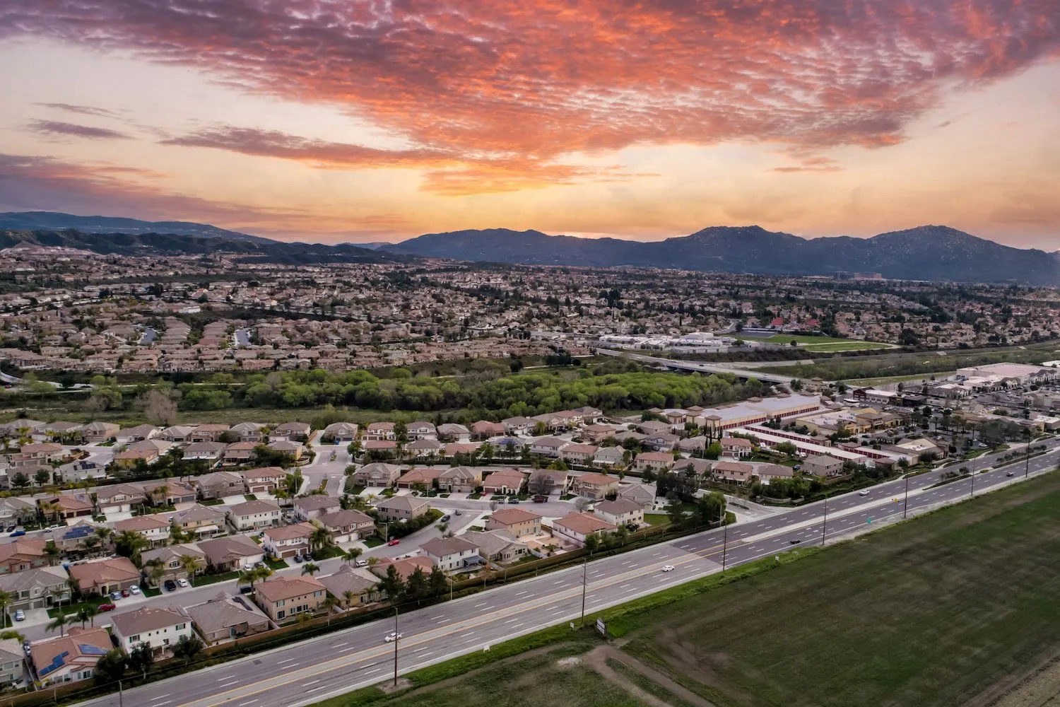 palomaroaksproperty murrieta hero banner